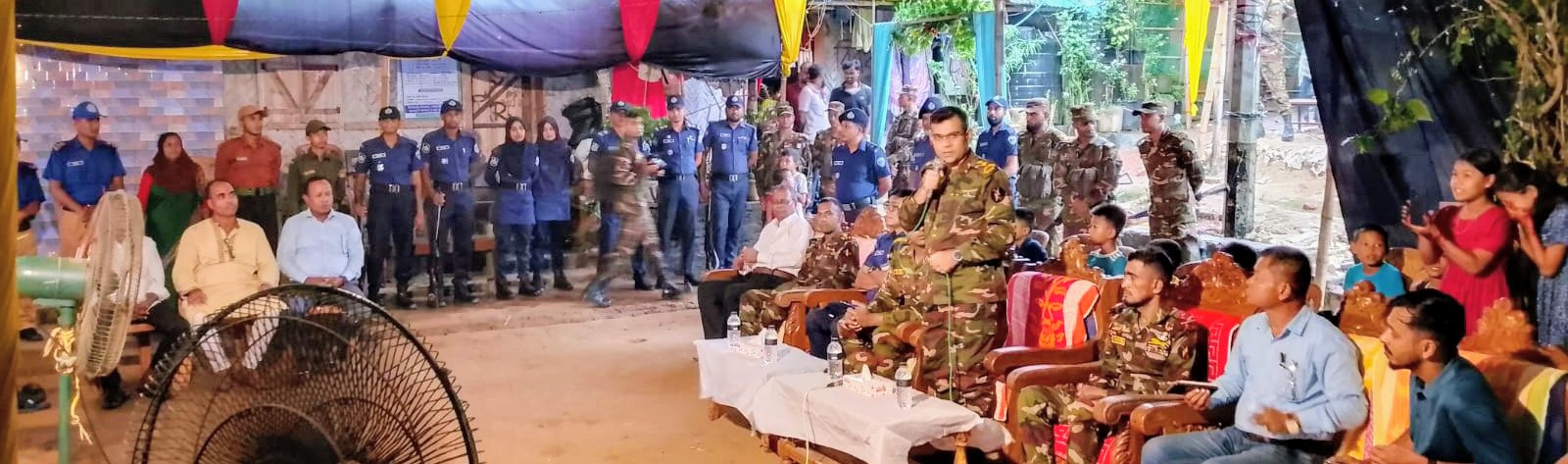 বিলাইছড়িতে দুর্গাপূজার পূজা মণ্ডপ পরিদর্শন করলেন সেনা জোন অধিনায়ক